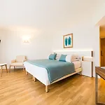 Hélios 4*