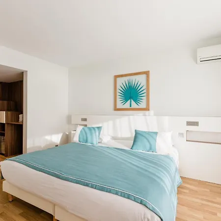 Hélios Hotel