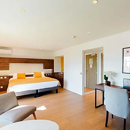 Otel Helios Juan-les-Pins
