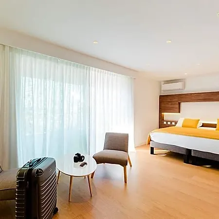 Helios Otel 4*